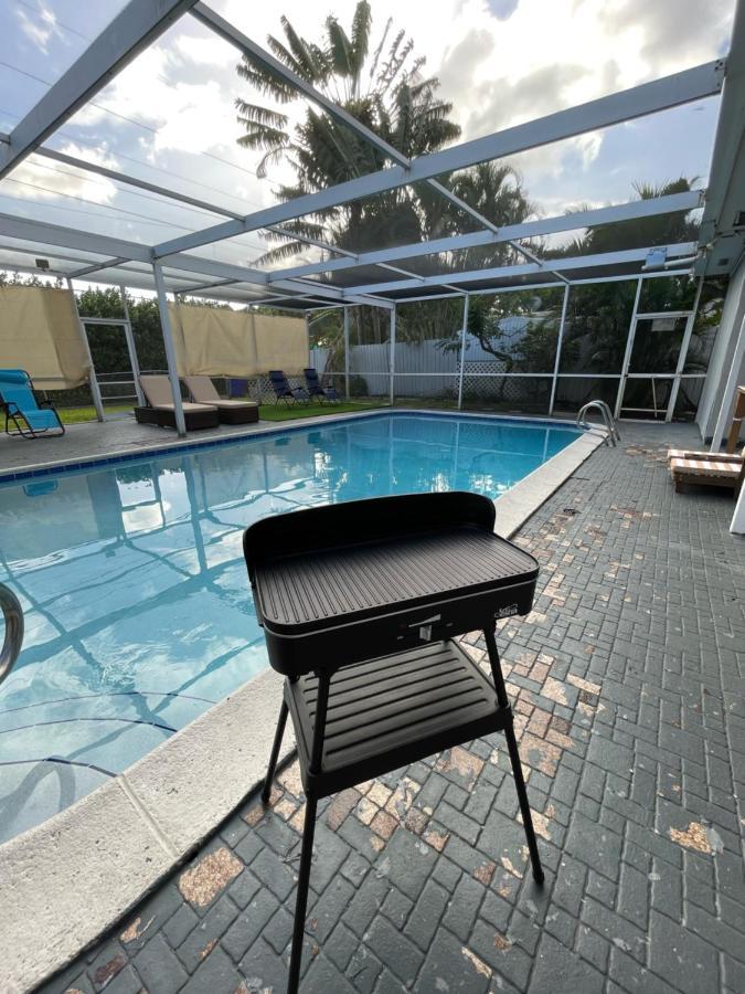 Villa Pool Vacation Hollywood Exterior foto